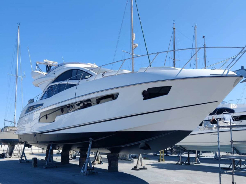 Sport Yacht 68 2015 71' 4