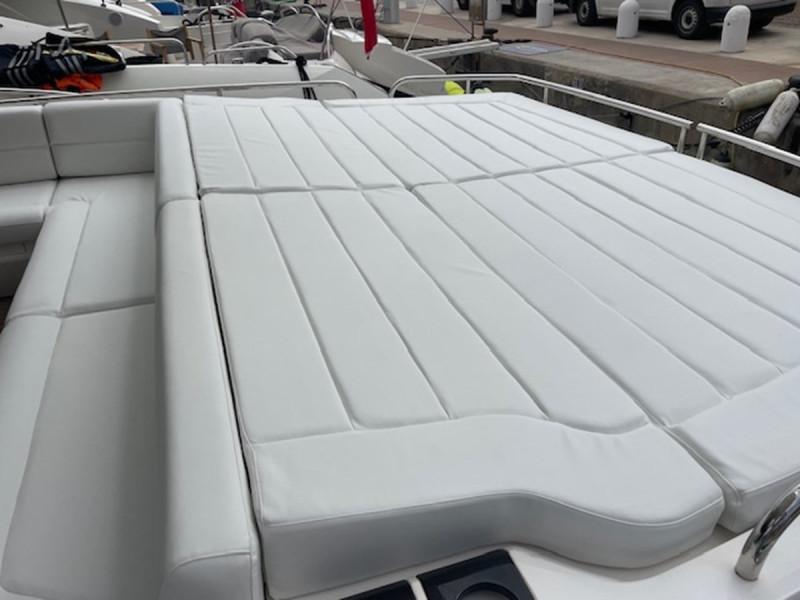 SPORT YACHT 68 2015 71' 4" SUNSEEKER