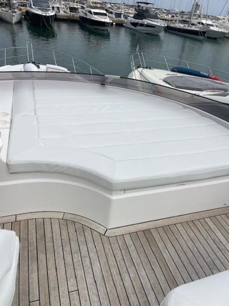 SPORT YACHT 68 2015 71' 4" SUNSEEKER