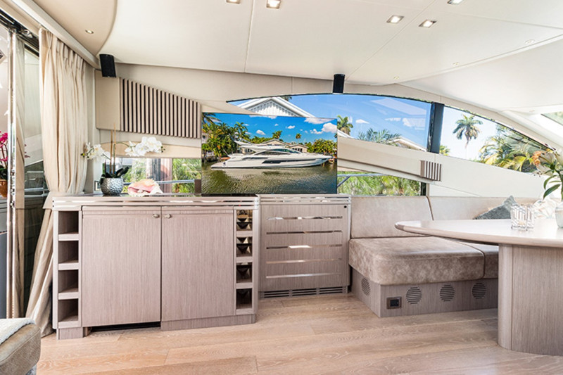 SPORT YACHT 68 2015 71' 4" SUNSEEKER