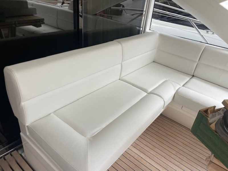 SPORT YACHT 68 2015 71' 4" SUNSEEKER