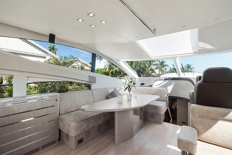 SPORT YACHT 68 2015 71' 4" SUNSEEKER