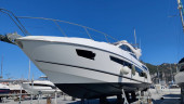 SPORT YACHT 68 2015 71' 4" SUNSEEKER
