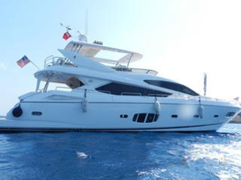 YACHT 2012 80' 0" SUNSEEKER
