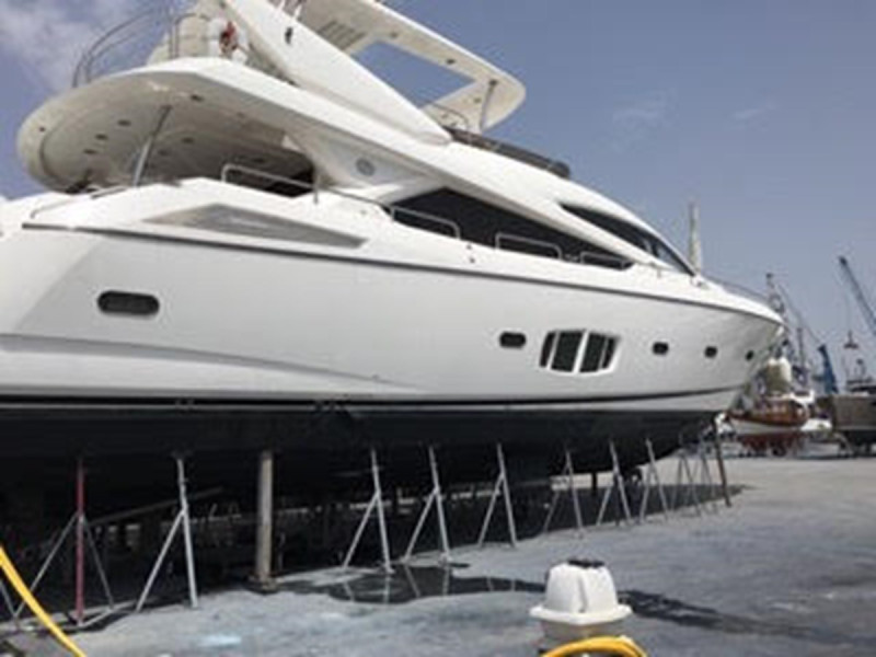 YACHT 2012 80' 0" SUNSEEKER