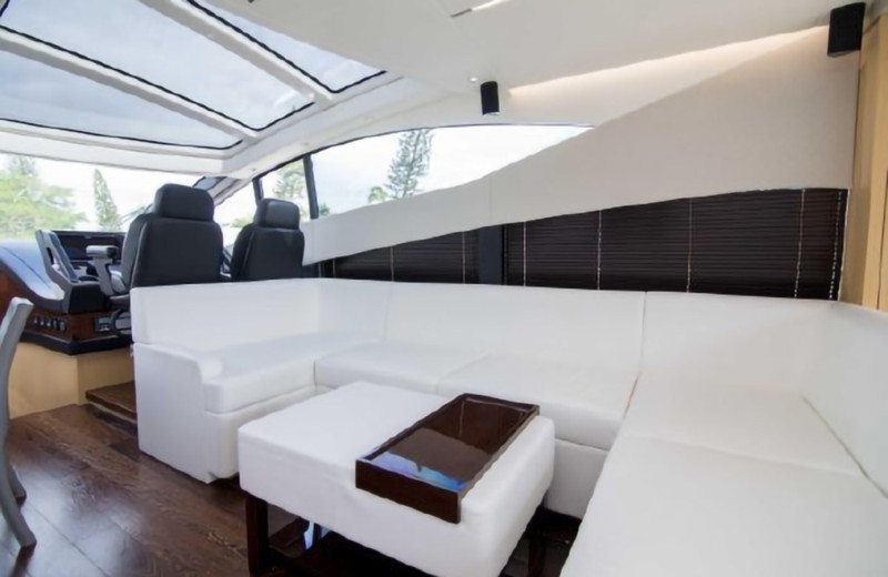 PREDATOR 2018 68' 0" SUNSEEKER