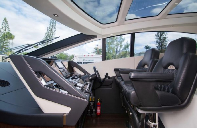 PREDATOR 2018 68' 0" SUNSEEKER