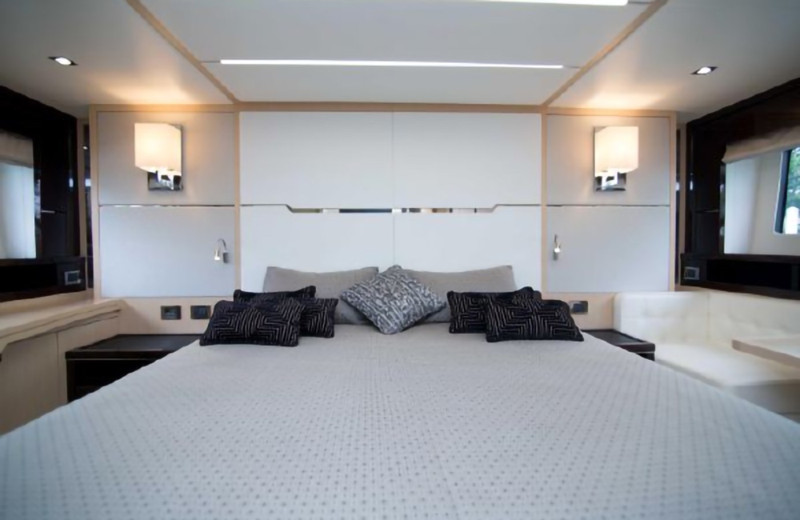 PREDATOR 2018 68' 0" SUNSEEKER