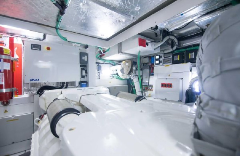 PREDATOR 2018 68' 0" SUNSEEKER