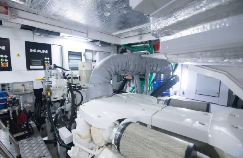 PREDATOR 2018 68' 0" SUNSEEKER