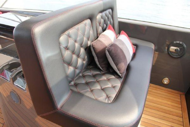 PREDATOR 2012 60' 0" SUNSEEKER