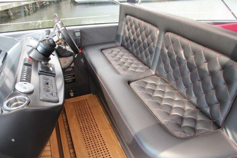 PREDATOR 2012 60' 0" SUNSEEKER