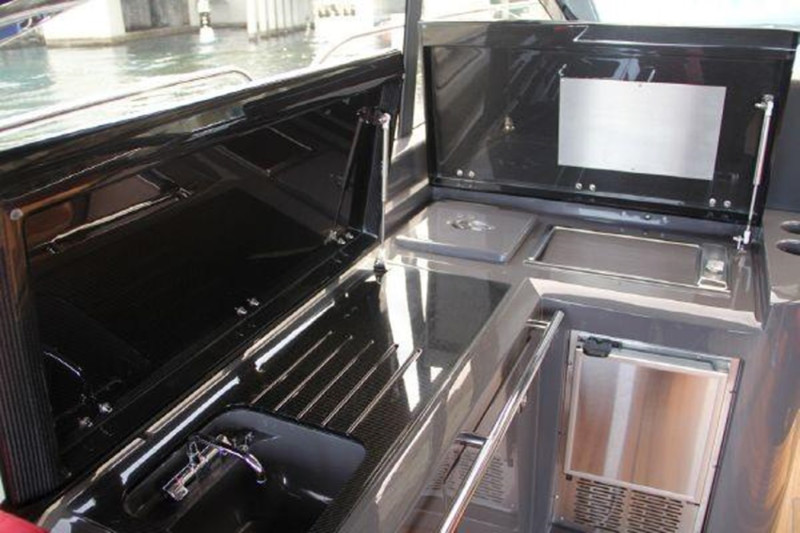 PREDATOR 2012 60' 0" SUNSEEKER