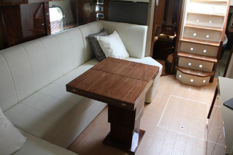 PREDATOR 2012 60' 0" SUNSEEKER