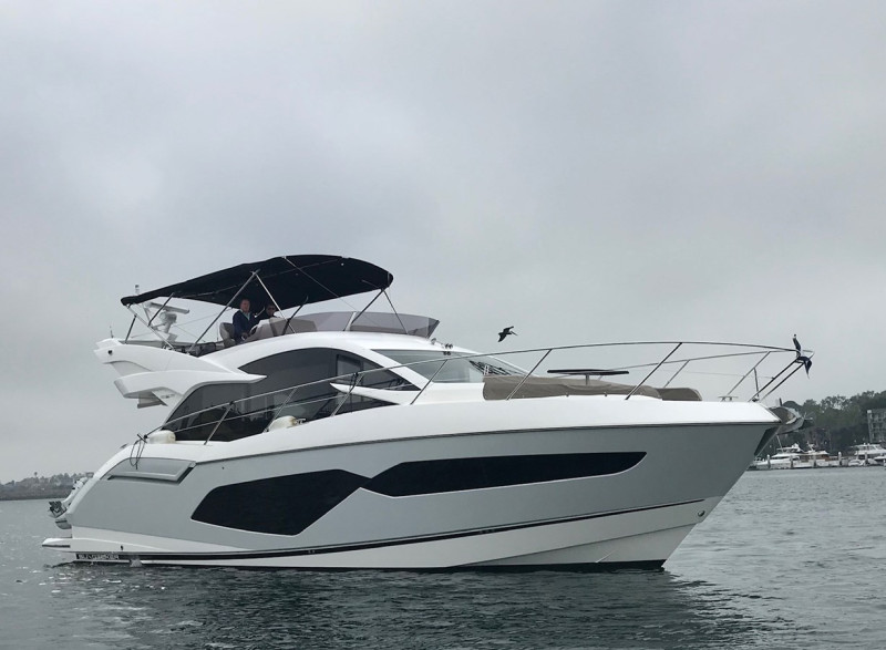 MANHATTAN 2018 52' 0" SUNSEEKER