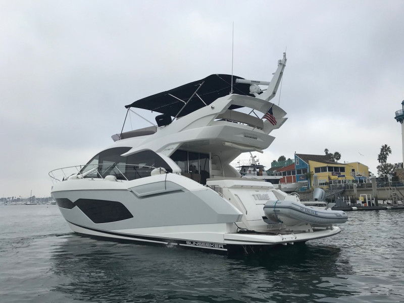 MANHATTAN 2018 52' 0" SUNSEEKER