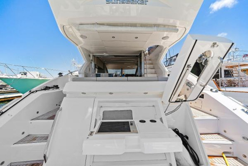 MANHATTAN 2018 52' 0" SUNSEEKER