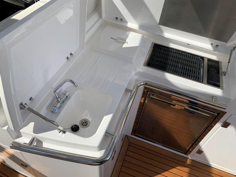 SAN REMO 2014 48' 0" SUNSEEKER