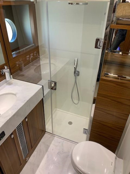 PREDATOR 2017 68' 0" SUNSEEKER