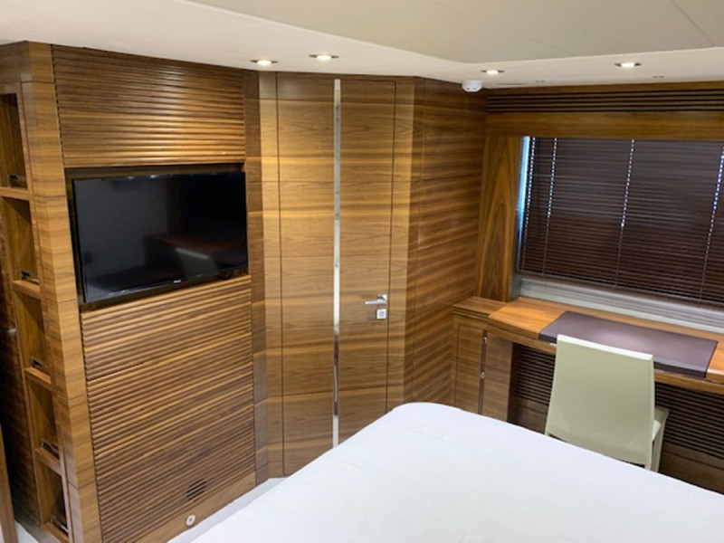 PREDATOR 2017 68' 0" SUNSEEKER