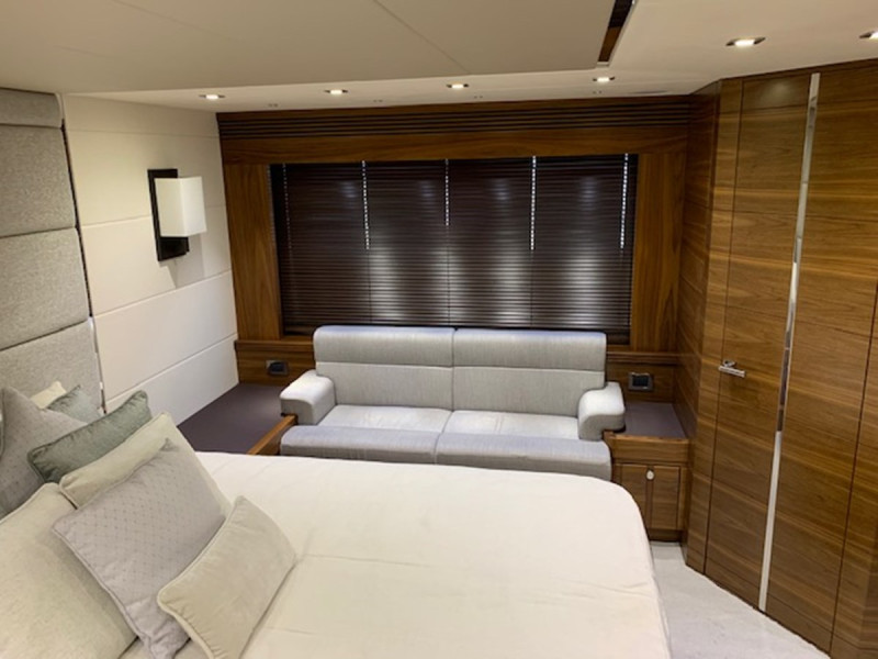 PREDATOR 2017 68' 0" SUNSEEKER