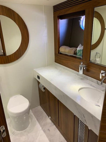 PREDATOR 2017 68' 0" SUNSEEKER