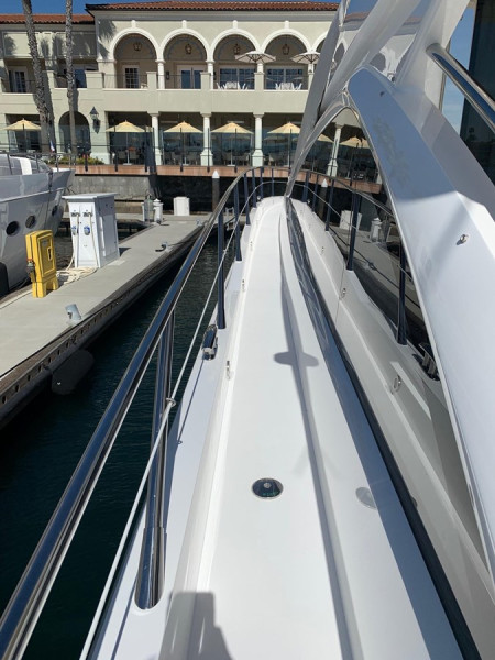 PREDATOR 2017 68' 0" SUNSEEKER