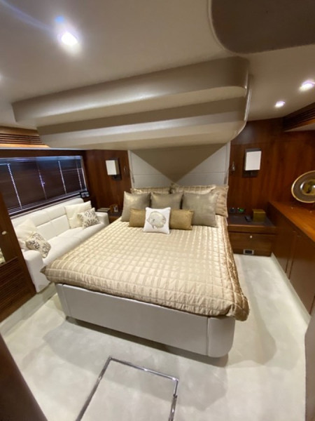 MANHATTAN 55 2015 55' 0" SUNSEEKER