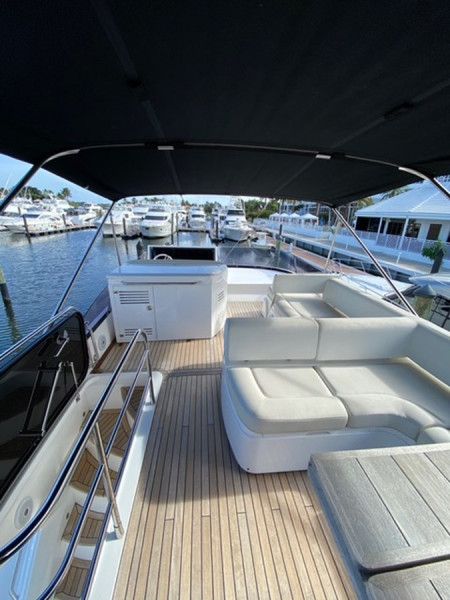 MANHATTAN 55 2015 55' 0" SUNSEEKER