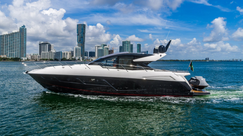 PREDATOR 2019 57' 0" SUNSEEKER