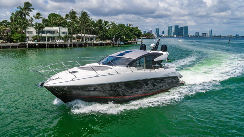 PREDATOR 2019 57' 0" SUNSEEKER