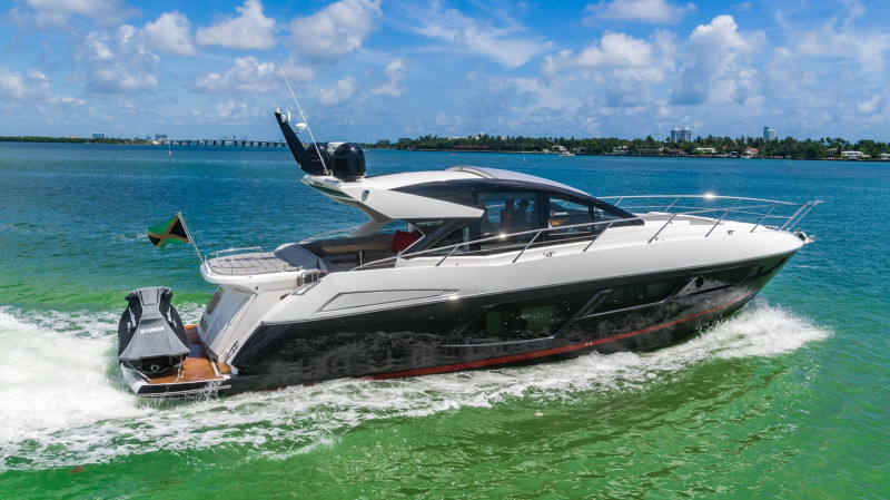 PREDATOR 2019 57' 0" SUNSEEKER
