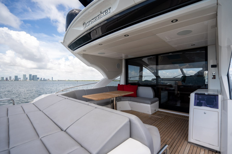 PREDATOR 2019 57' 0" SUNSEEKER