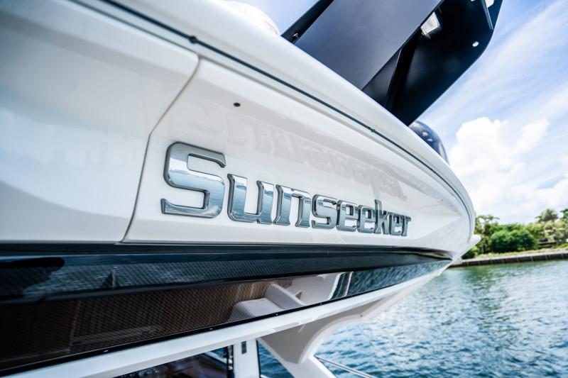 PREDATOR 2019 57' 0" SUNSEEKER
