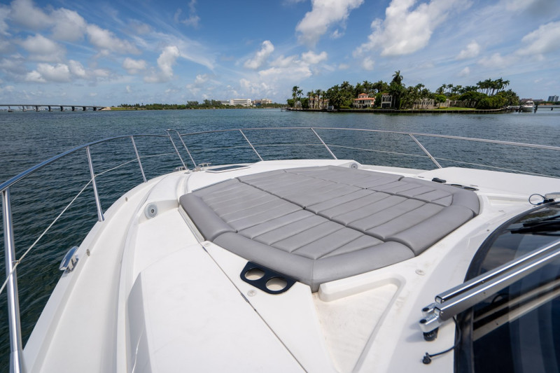 PREDATOR 2019 57' 0" SUNSEEKER