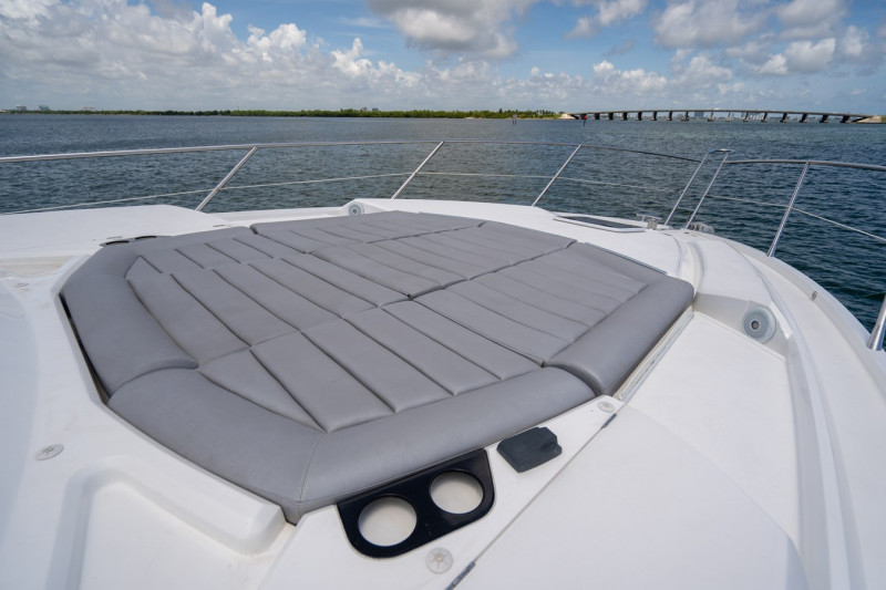 PREDATOR 2019 57' 0" SUNSEEKER