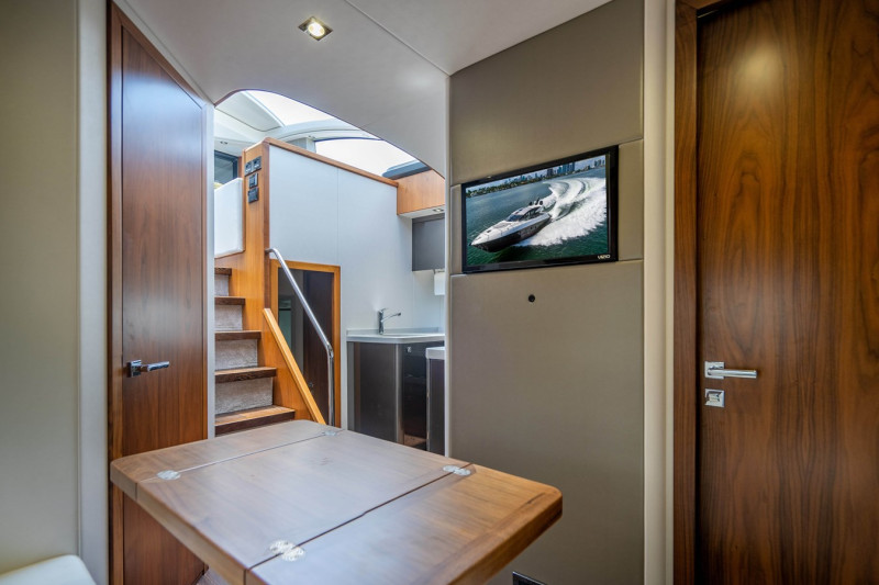 PREDATOR 2019 57' 0" SUNSEEKER