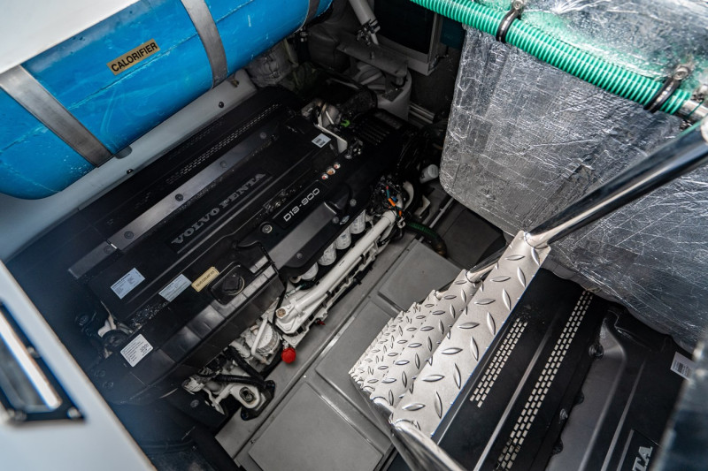 PREDATOR 2019 57' 0" SUNSEEKER