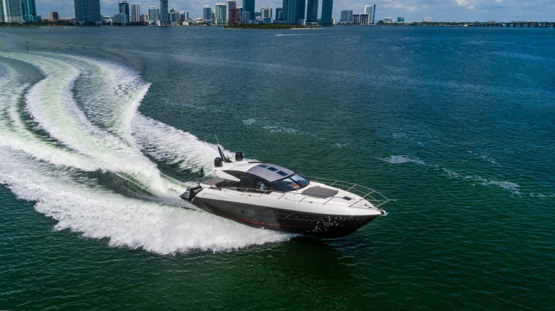 PREDATOR 2019 57' 0" SUNSEEKER