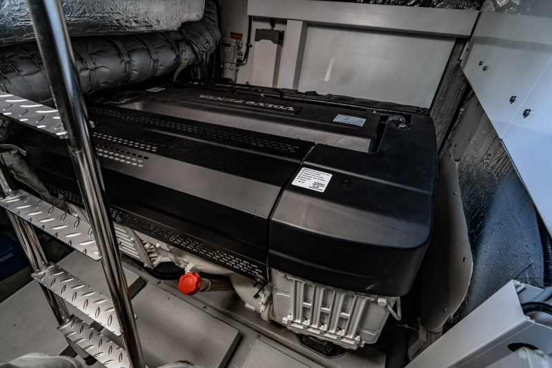 PREDATOR 2019 57' 0" SUNSEEKER