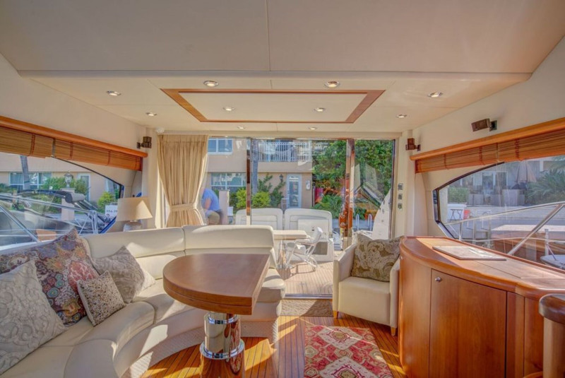 PREDATOR 2010 52' 0" SUNSEEKER