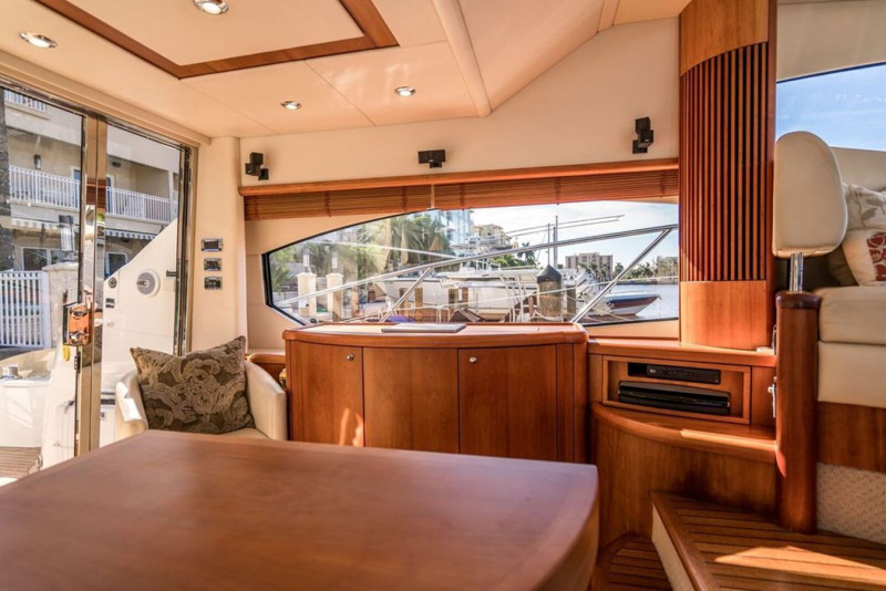 PREDATOR 2010 52' 0" SUNSEEKER