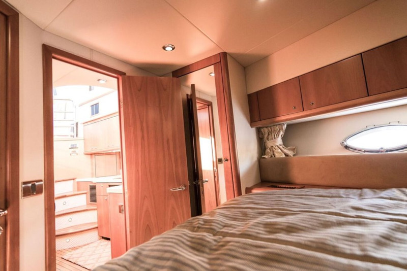 PREDATOR 2010 52' 0" SUNSEEKER