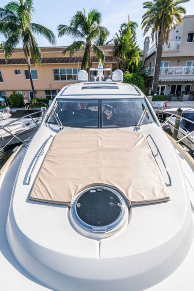 PREDATOR 2010 52' 0" SUNSEEKER