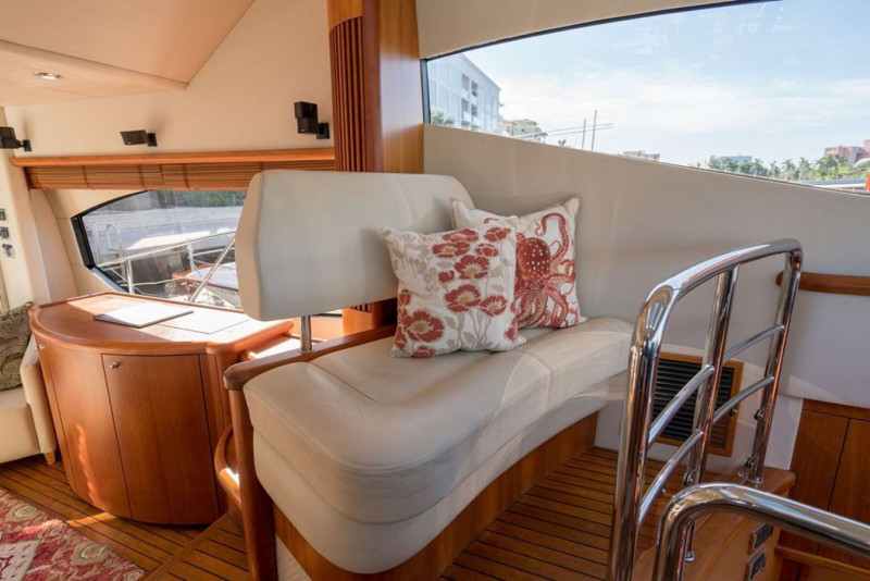 PREDATOR 2010 52' 0" SUNSEEKER