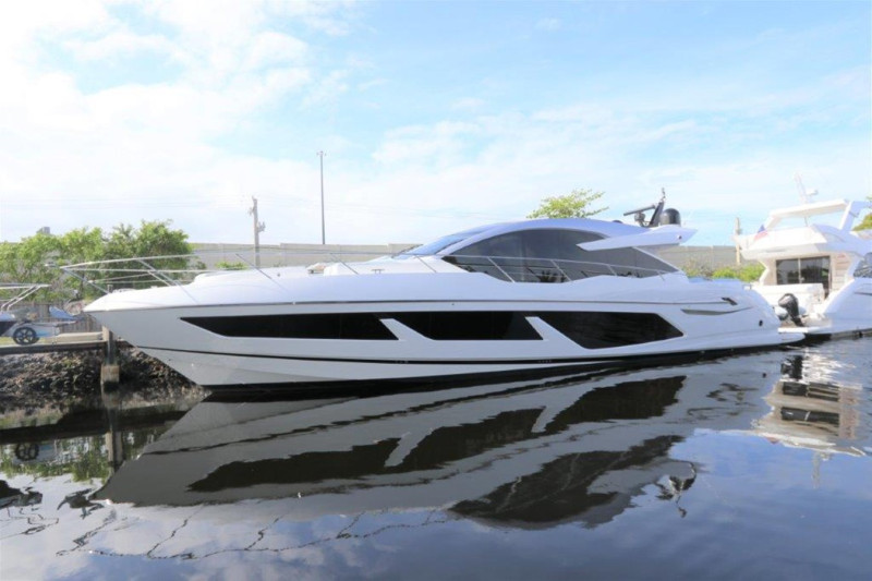 PREDATOR 2018 74' 0" SUNSEEKER