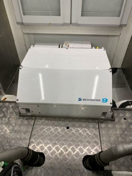 66 FLY 2019 66' 4" ASTONDOA