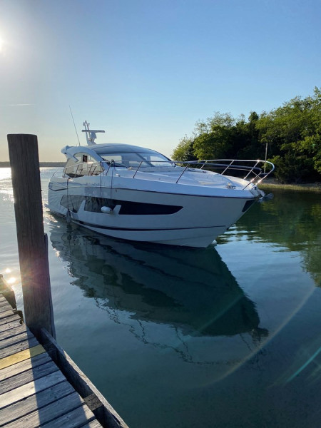 PREDATOR 50 2019 50' 0" SUNSEEKER