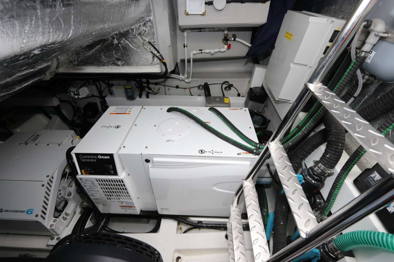 PREDATOR 50 2019 50' 0" SUNSEEKER