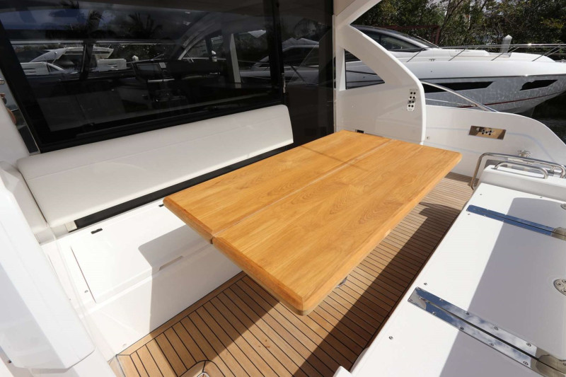 PREDATOR 50 2019 50' 0" SUNSEEKER